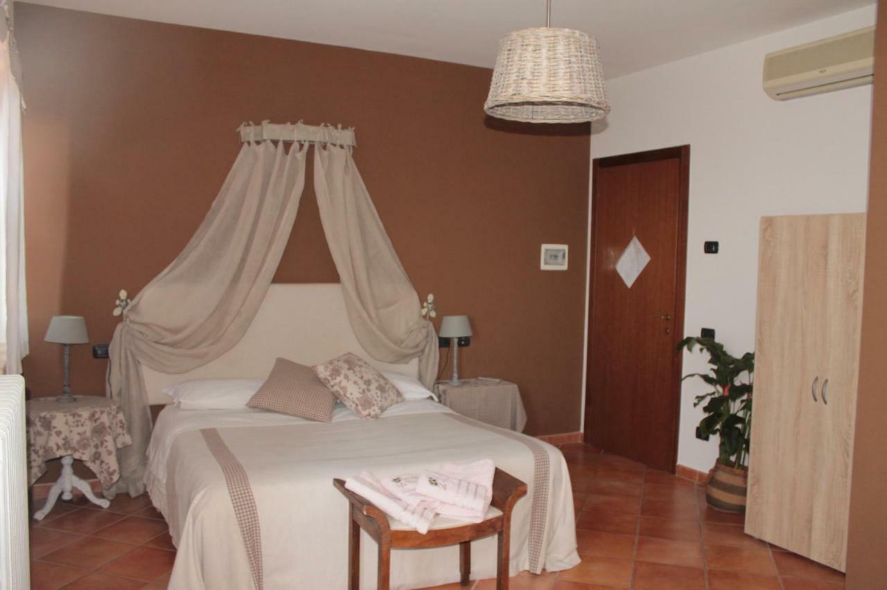 Agriturismo B&B Le Casette Sul Garda カヴァイオーン・ヴェロネーゼ エクステリア 写真